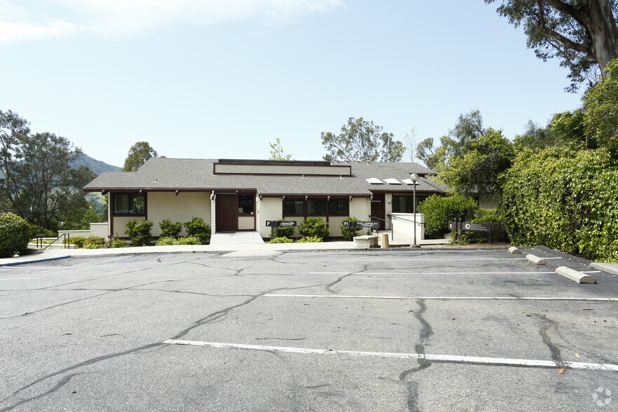 628 California Blvd, San Luis Obispo, CA à louer - Photo du bâtiment - Image 3 de 10