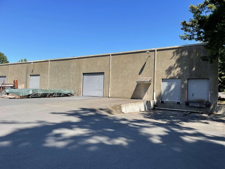 10350 SW Tualatin Rd, Tualatin, OR for lease - Building Photo - Image 1 of 3