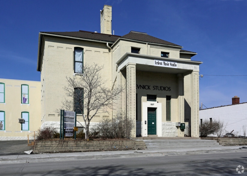 527 N 27th St, Milwaukee, WI for sale - Building Photo - Image 3 of 3