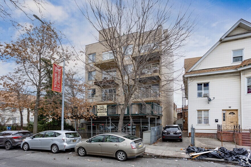 145 Kenilworth Pl, Brooklyn, NY à vendre - Photo du bâtiment - Image 2 de 7