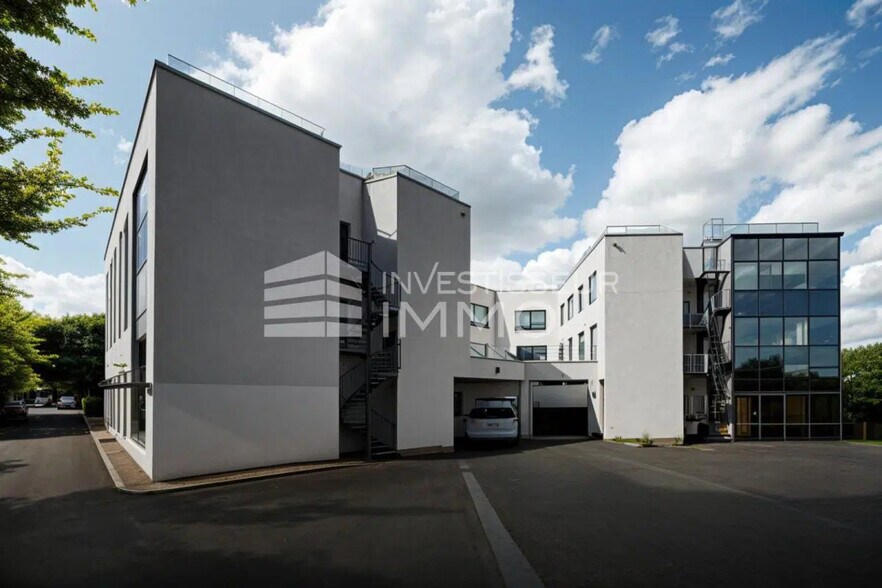 Bureau dans Antony à louer - Photo du bâtiment - Image 3 de 3