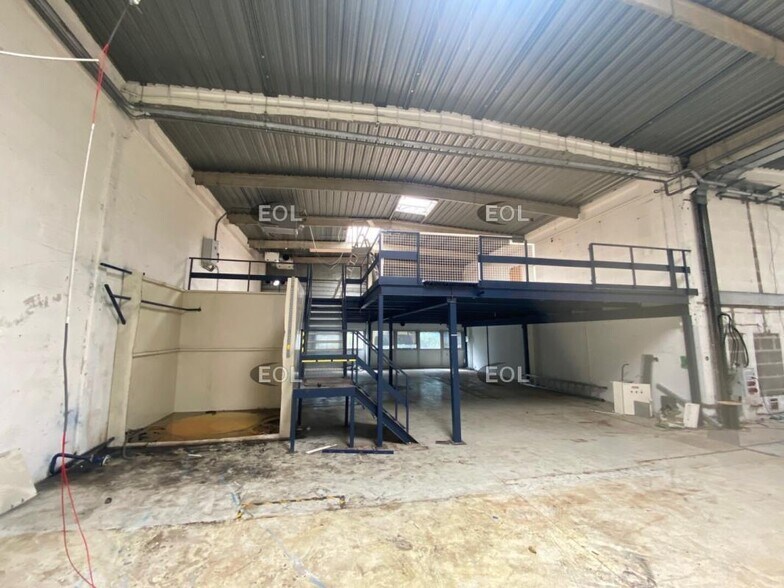 Industrial in Massy for lease - Interior Photo - Image 2 of 4
