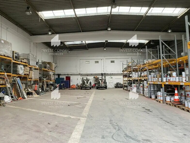27 Rue De Bretagne, SAINT-OUEN-L'AUMONE for lease - Building Photo - Image 2 of 6
