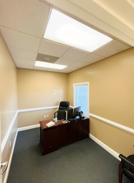 172 Linden Dr, Winchester, VA à vendre - Photo intérieure - Image 3 de 53