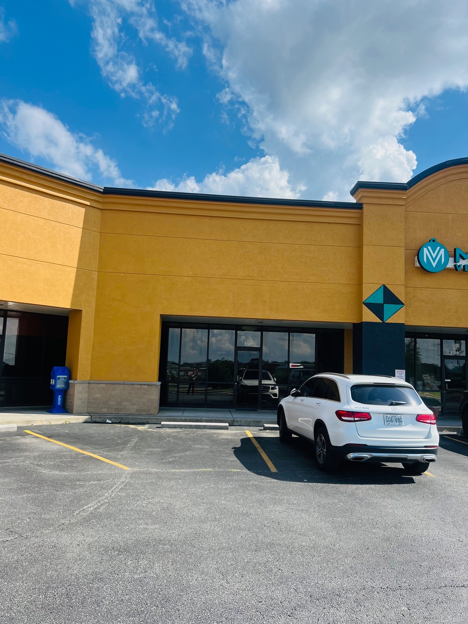 5301 N Towne Centre Dr, Ozark, MO for lease Building Photo- Image 1 of 5