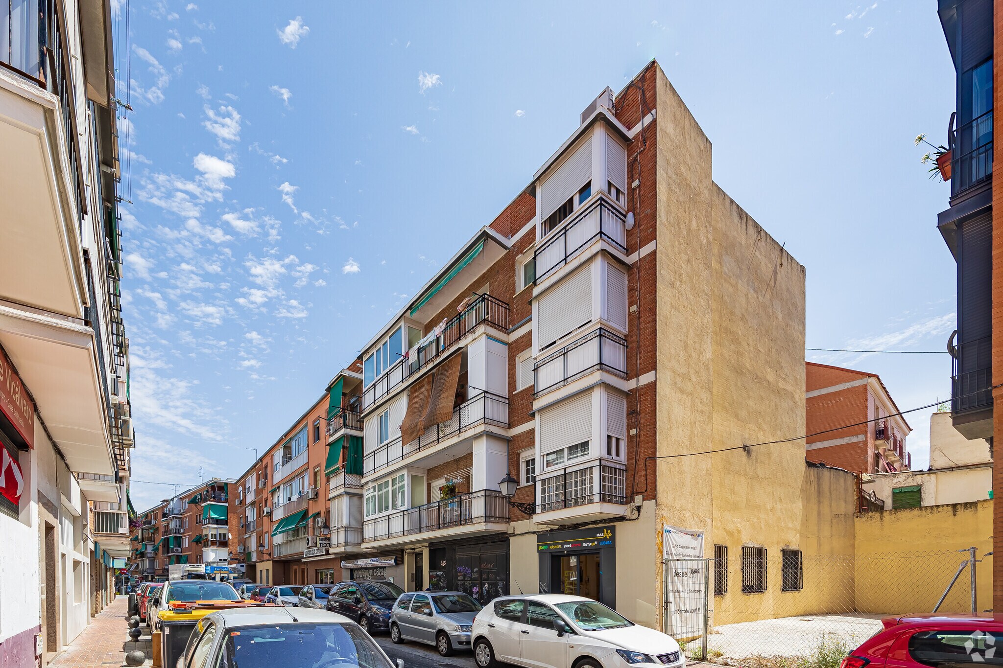 Retail in Madrid, Madrid for lease Primary Photo- Image 1 of 5