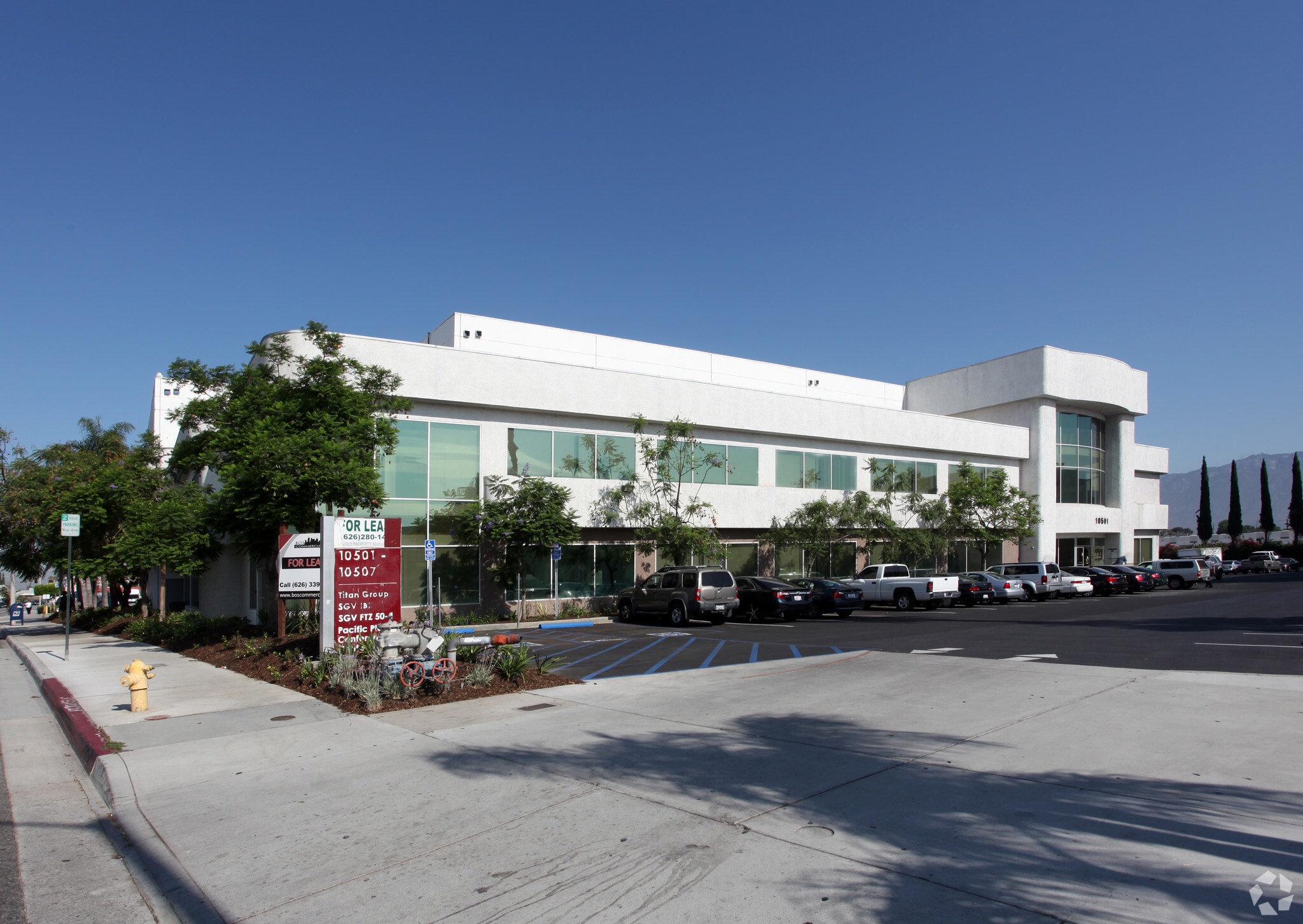 10501 Valley Blvd, El Monte, CA for lease Primary Photo- Image 1 of 5