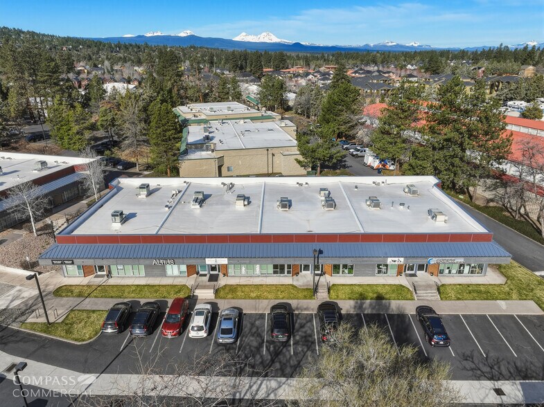 20340-20370 Empire Ave, Bend, OR à louer - Photo du bâtiment - Image 3 de 18