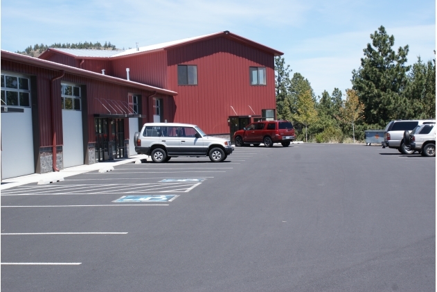 48 SE Bridgeford Blvd, Bend, OR for lease - Building Photo - Image 2 of 5