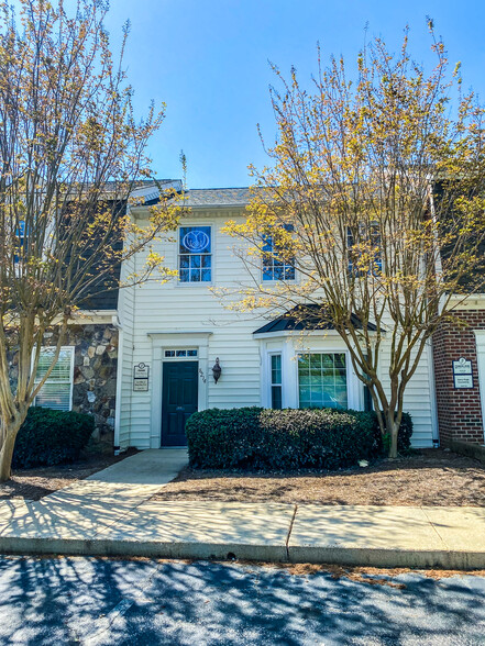 8212-8220 Creedmoor Rd, Raleigh, NC for sale - Building Photo - Image 1 of 8