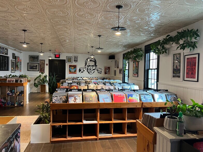 28 Market St, Warren, RI à vendre - Photo intérieure - Image 3 de 84