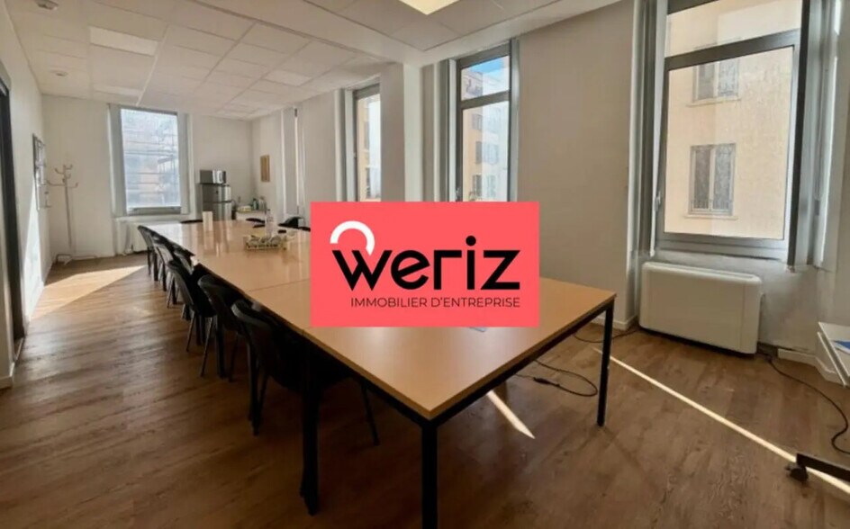 Office in Marseille for lease - Interior Photo - Image 3 of 4