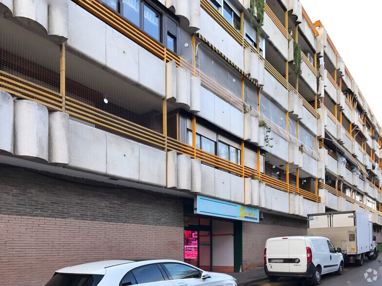 Avenida Fuenlabrada, 37, Leganés, Madrid for lease - Primary Photo - Image 1 of 2