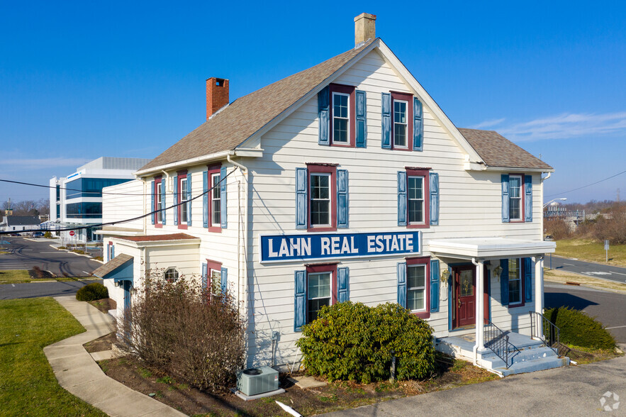 90 Old Marlton Pike W, Marlton, NJ for sale - Building Photo - Image 1 of 1