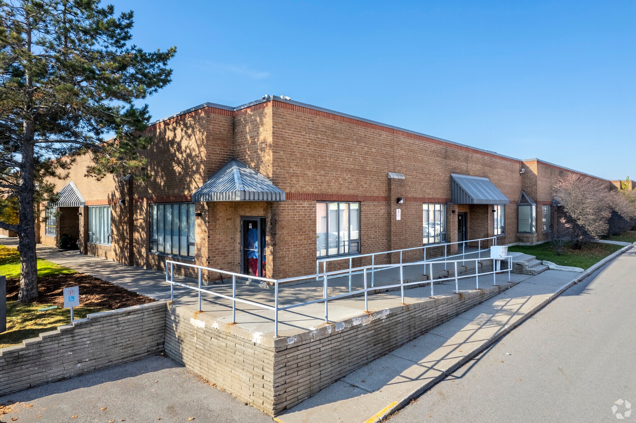 100 Ironside Cres, Toronto, ON à vendre Photo principale- Image 1 de 1