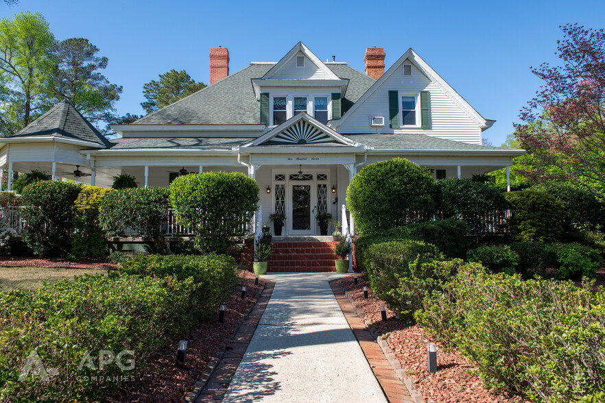 507 E Second St, Clayton, NC for sale - Building Photo - Image 1 of 1