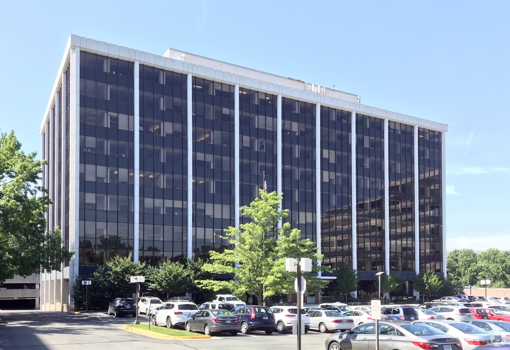 6110 Executive Blvd, Rockville, MD for lease Building Photo- Image 1 of 8