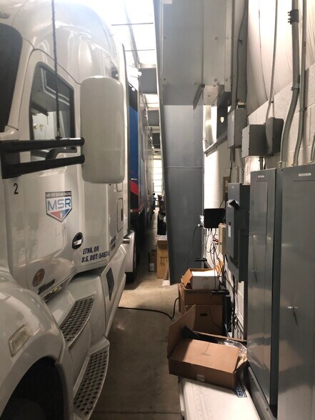 114 Venture Dr, Pataskala, OH à louer - Photo du bâtiment - Image 2 de 57