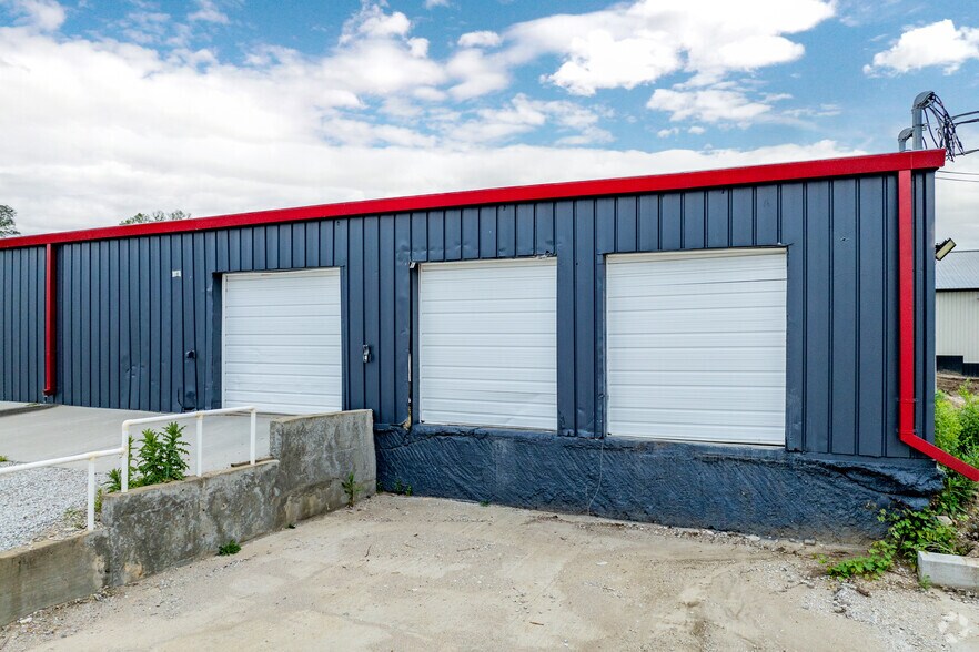 1617 NE 51st Ave, Des Moines, IA à louer - Photo du bâtiment - Image 2 de 10