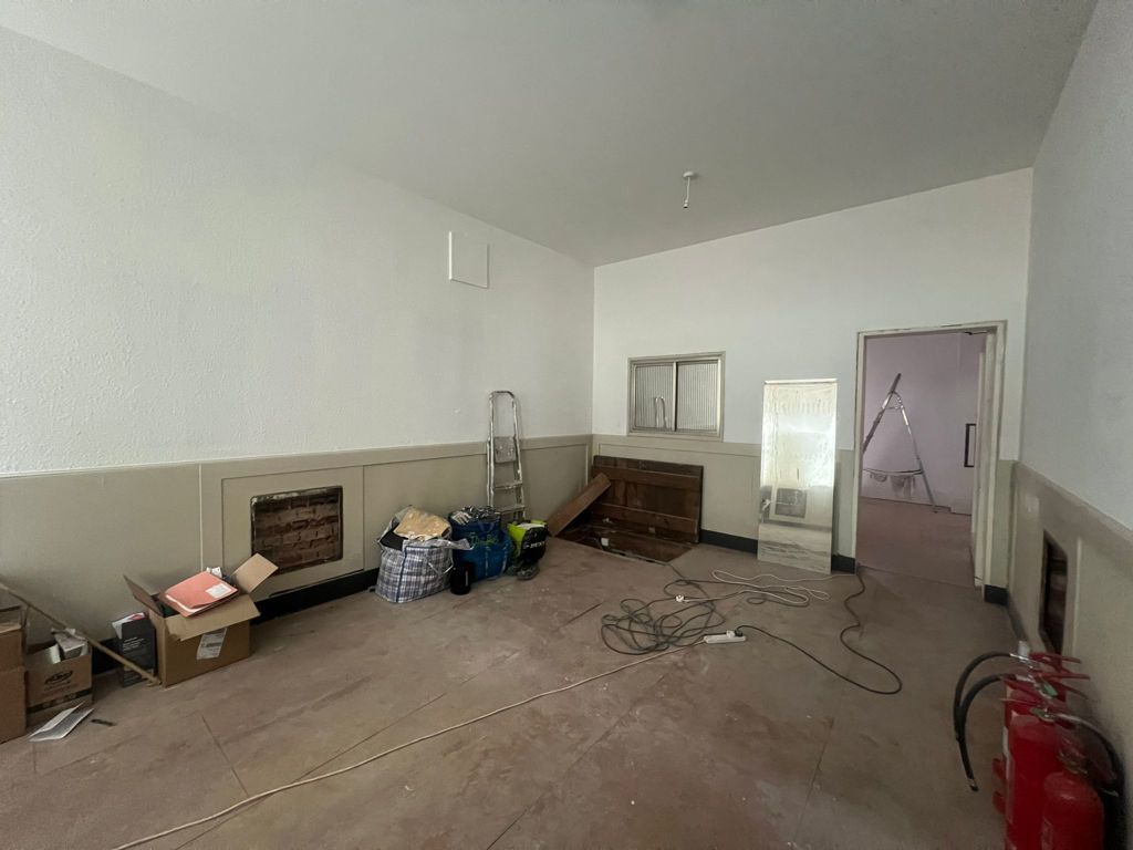 14 Mill St, Bedford for lease Interior Photo- Image 1 of 2