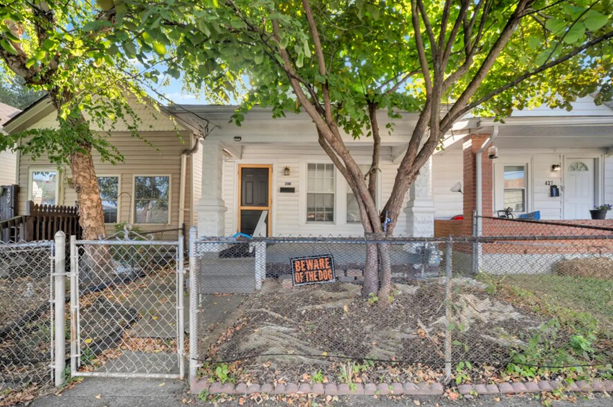 3016 River Park Dr, Louisville, KY à vendre - Photo du bâtiment - Image 3 de 5