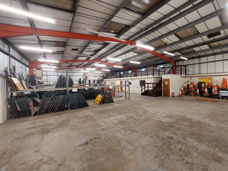 Hardwick Ln, Sutton In Ashfield à louer - Photo du bâtiment - Image 3 de 8