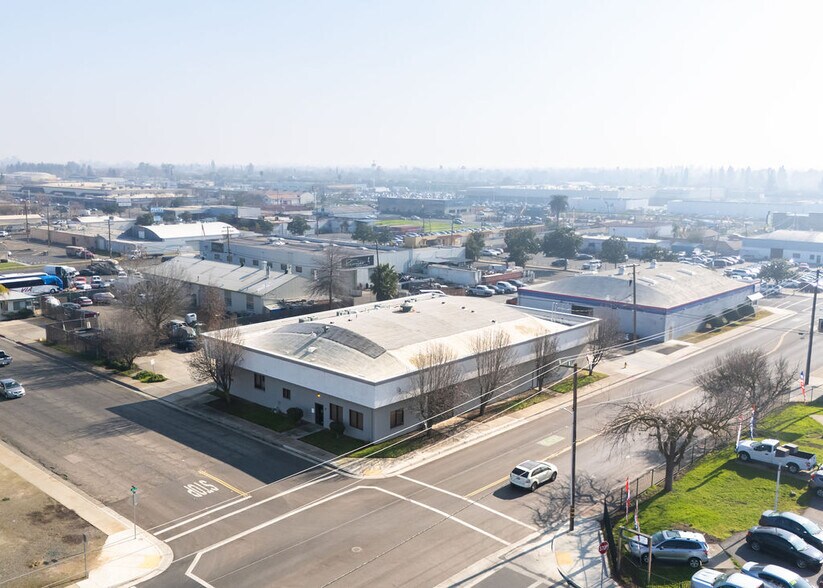 1460 W 18th St, Merced, CA à vendre - Photo du bâtiment - Image 3 de 9