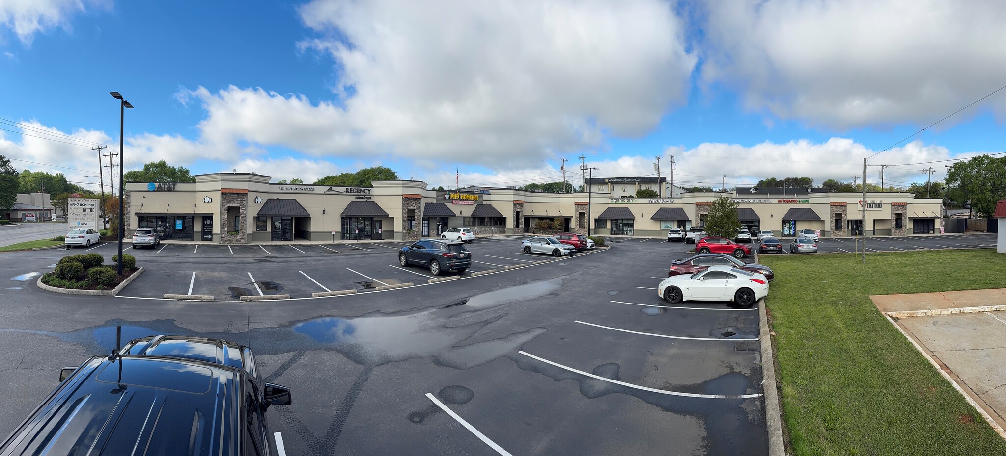 475-477 Haywood Rd, Greenville, SC for lease Primary Photo- Image 1 of 7