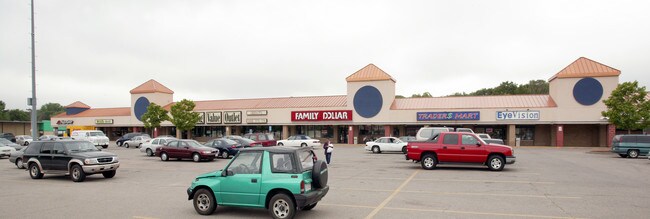 More details for 694-760 Crescent St, Brockton, MA - Retail for Lease