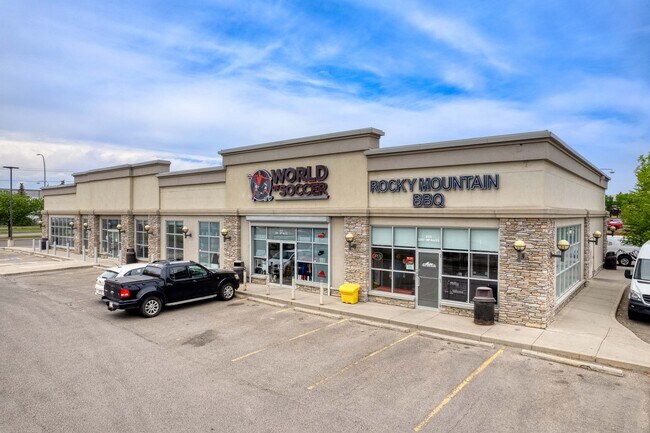 Plus de détails pour 5303 68th Ave SE, Calgary, AB - Commerce de détail à louer