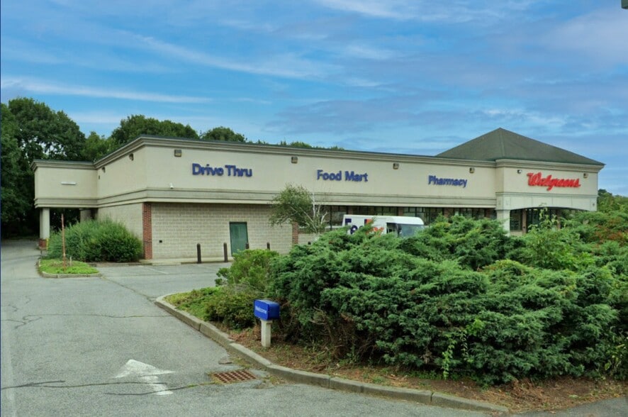 85 Huttleston Ave, Fairhaven, MA for lease - Building Photo - Image 2 of 5