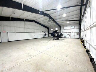 Plus de détails pour 2212 Airport dr, Gainesville, TX - Spécialité à vendre