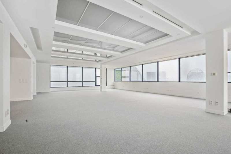 Office in Courbevoie for lease - Building Photo - Image 3 of 20