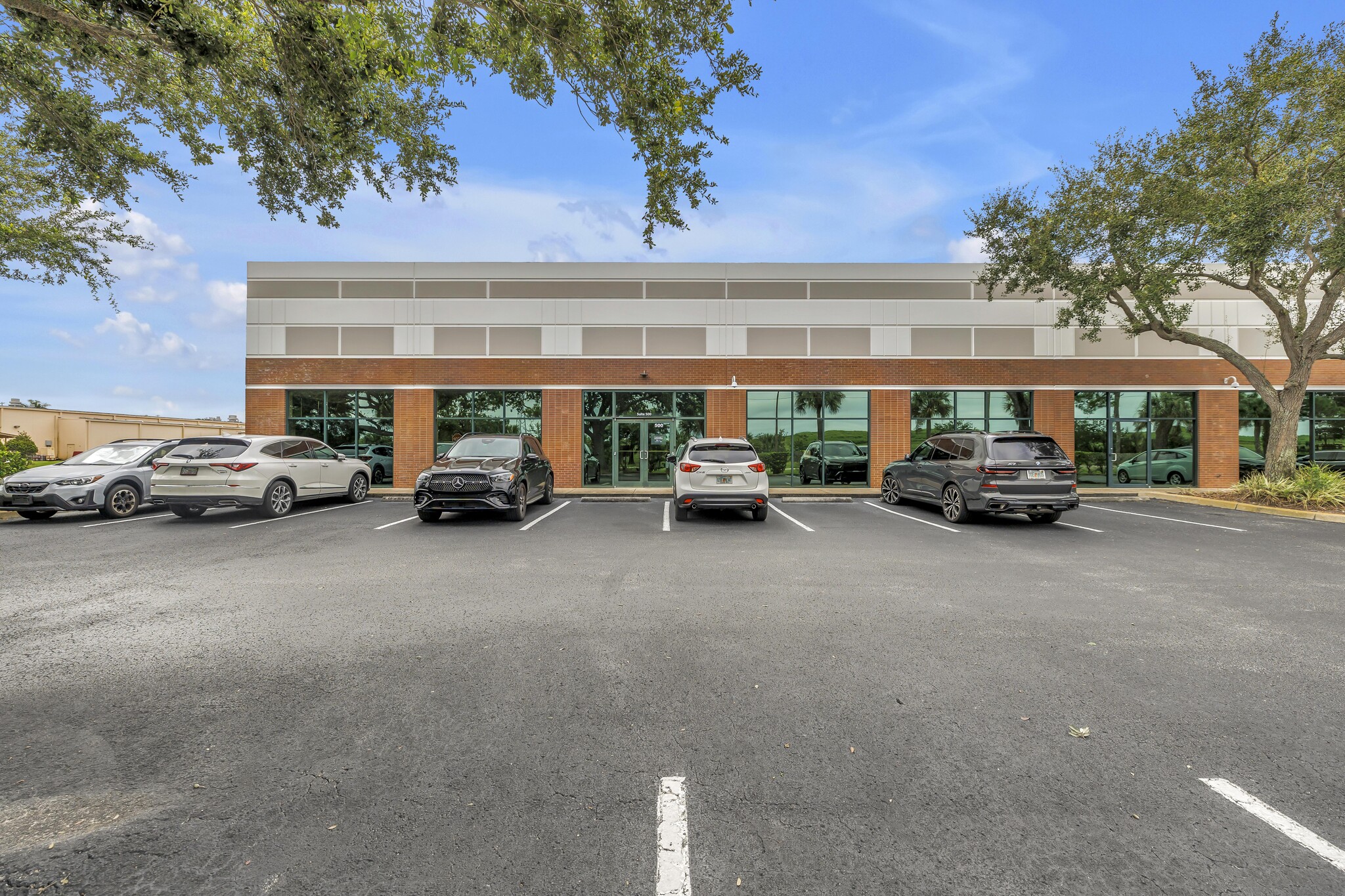 1780 102nd Ave N, Saint Petersburg, FL for lease Interior Photo- Image 1 of 35