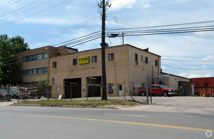 14900 Southlawn Ln, Rockville, MD for lease - Building Photo - Image 2 of 5