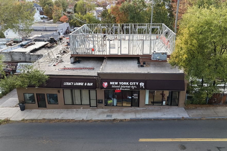 2100 Clove Rd, Staten Island, NY for lease - Primary Photo - Image 1 of 23