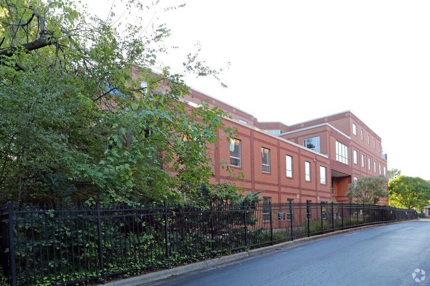 308 W Rosemary St, Chapel Hill, NC à vendre - Photo du bâtiment - Image 3 de 45