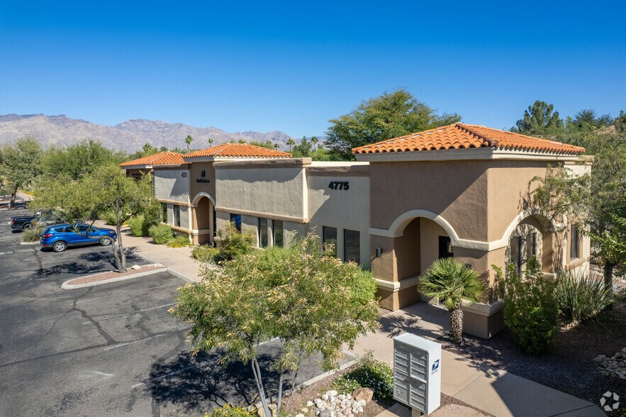 4771-4775 E Camp Lowell Dr, Tucson, AZ à louer - Photo du bâtiment - Image 3 de 19