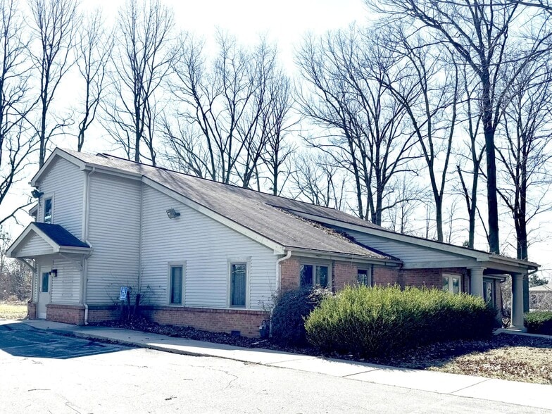 6445-6455 Wheatstone Ct, Maumee, OH for sale - Building Photo - Image 2 of 17