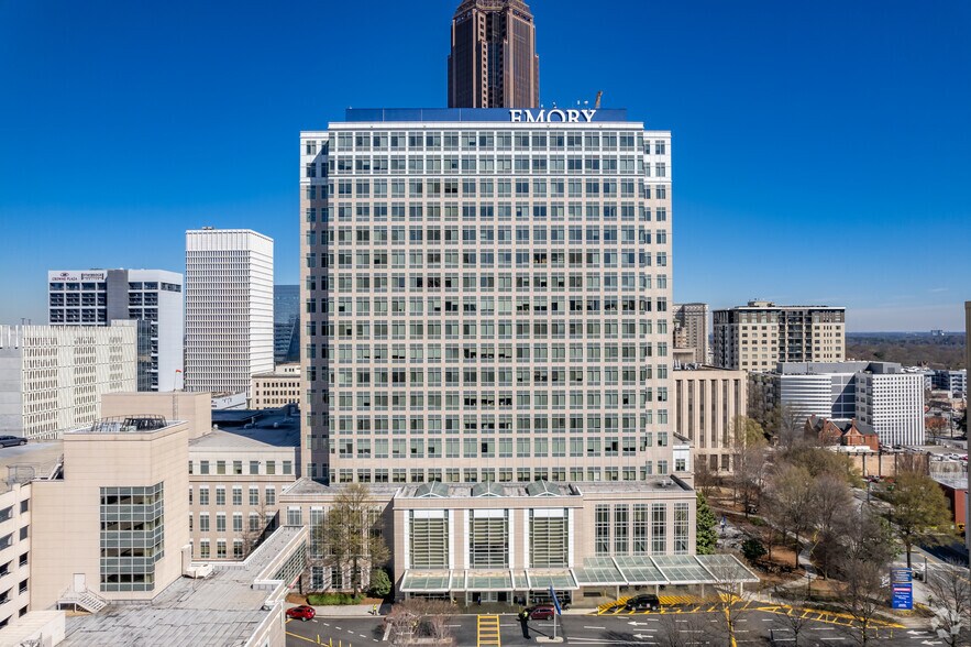 550 Peachtree St NE, Atlanta, GA à louer - Photo du bâtiment - Image 2 de 6