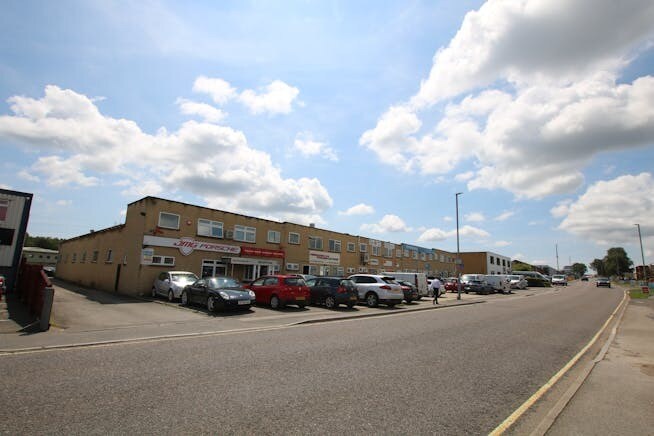 Cobham Rd, Wimborne à vendre - Photo du bâtiment - Image 3 de 5