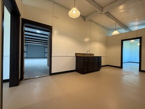 6549 Interstate 35, Valley View, TX à louer Photo intérieure- Image 2 de 4