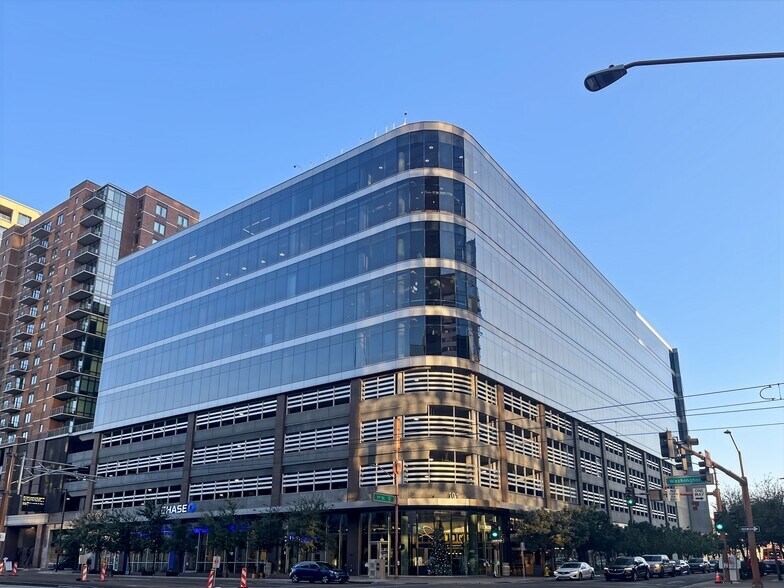 101 E Washington St, Phoenix, AZ à louer - Photo du bâtiment - Image 3 de 21