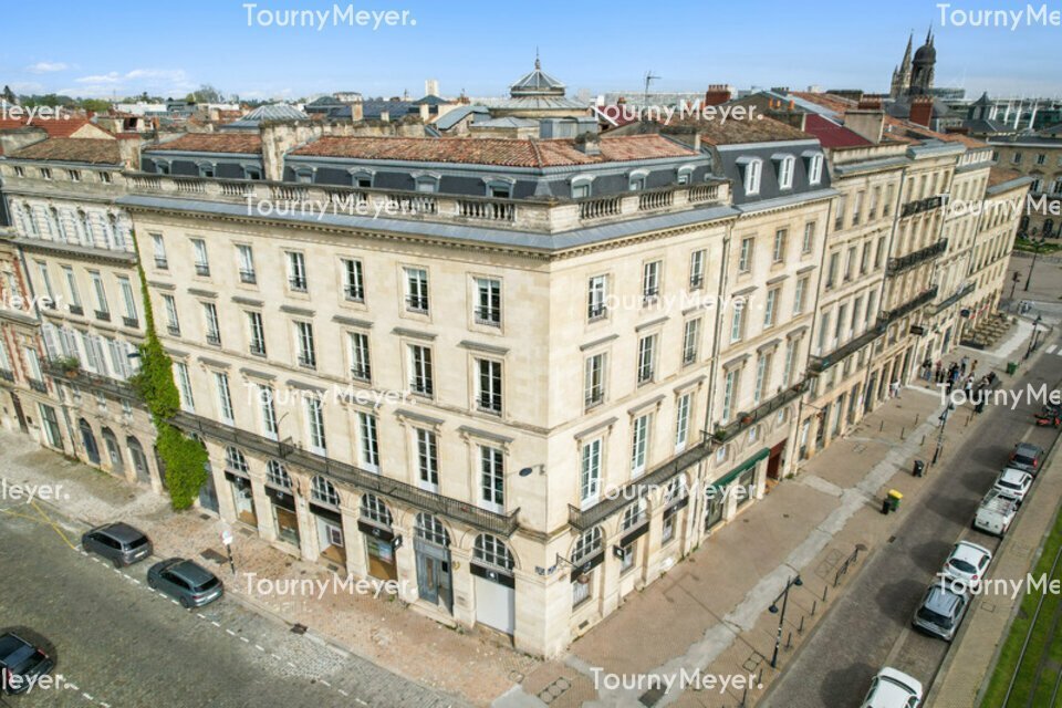 Office in Bordeaux for lease Building Photo- Image 1 of 7
