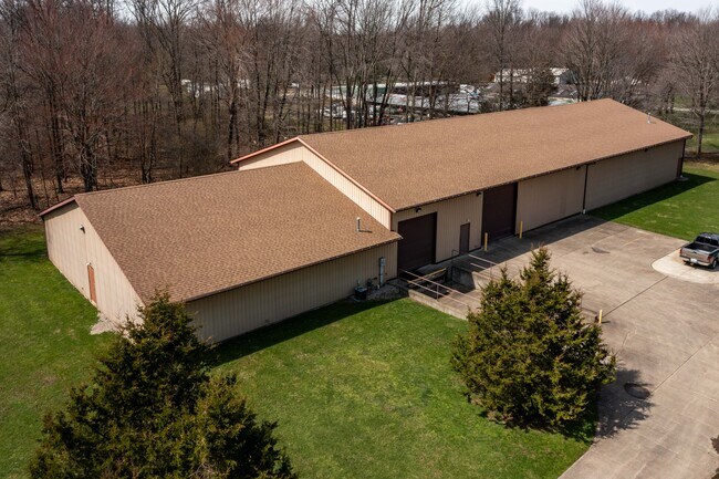 Plus de détails pour 1050 Sunnyside Rd, Vermilion, OH - Industriel à vendre