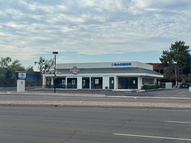 Plus de détails pour 1231 W Baseline Rd, Mesa, AZ - Commerce de détail à vendre