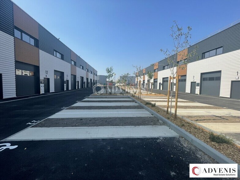 Flex dans Gradignan à louer - Photo du bâtiment - Image 2 de 11
