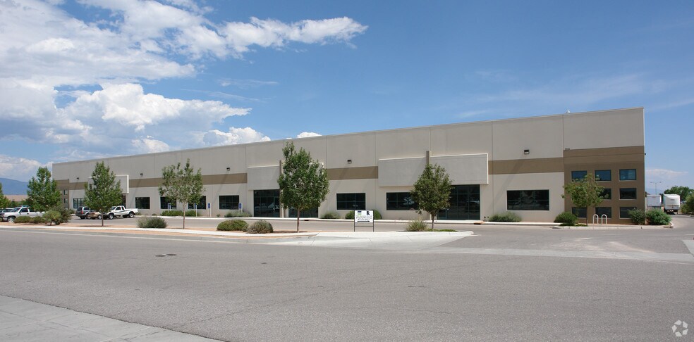 7300 Meridian Pl NW, Albuquerque, NM à vendre - Photo du bâtiment - Image 3 de 8