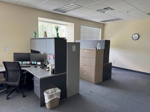1201 SE Indian St, Stuart, FL for lease Interior Photo- Image 2 of 8