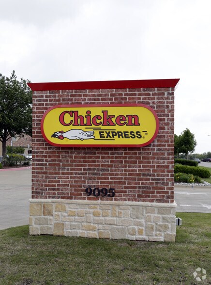 9095 Custer Rd, Plano, TX à vendre - Photo du bâtiment - Image 2 de 4